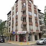 Renewed Corner 아파트 *