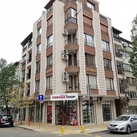 Renewed Corner Apartamento *