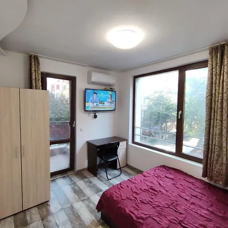 Apartment Renewed Corner Burgas